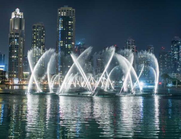 Dubai Fountain (1)
