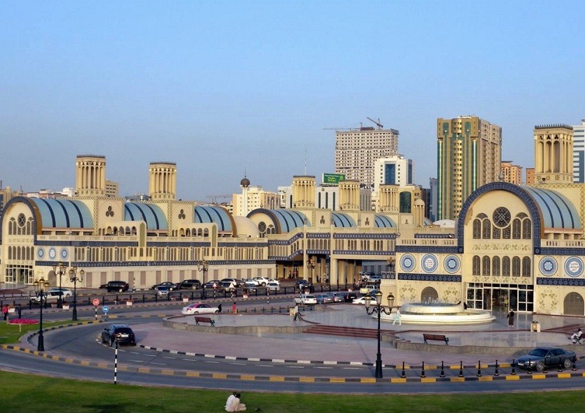 Stadtrundfahrt durch Sharjah