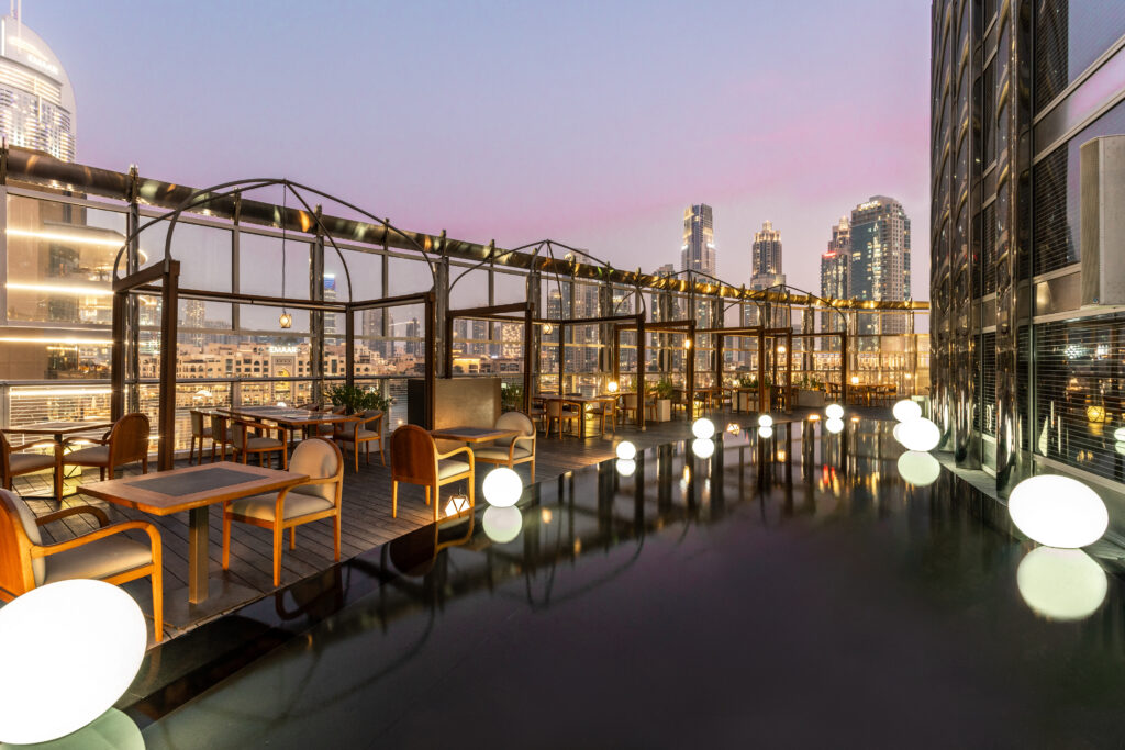 Vip Dubai Bei Nacht mit Abendessen im Armani + Besuch Burj khalifa.